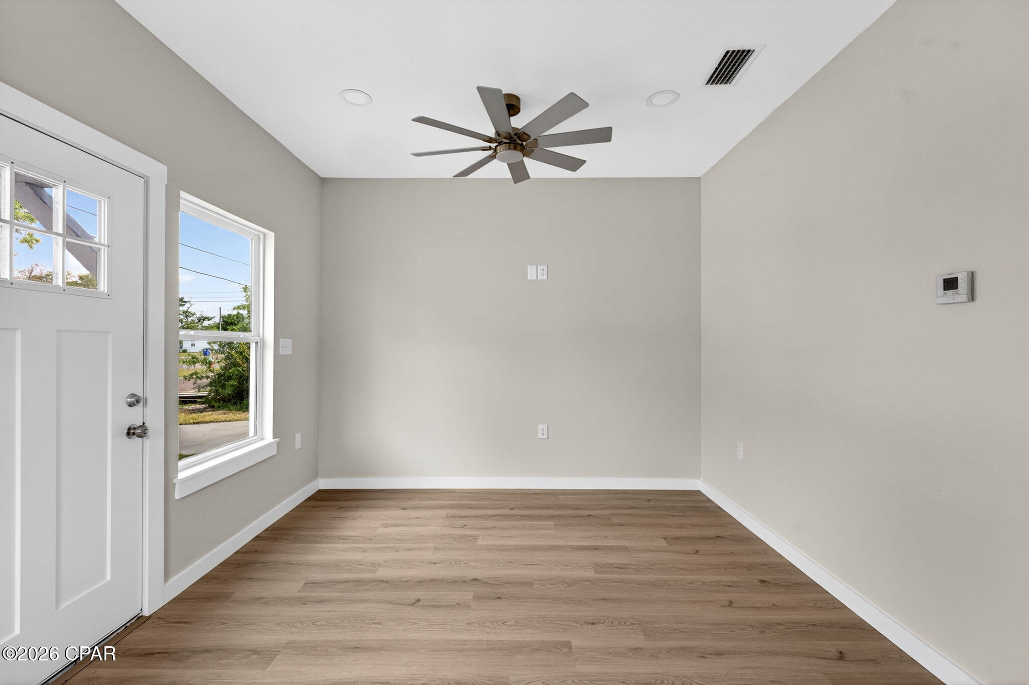 Image 10 For 812 Maple Avenue