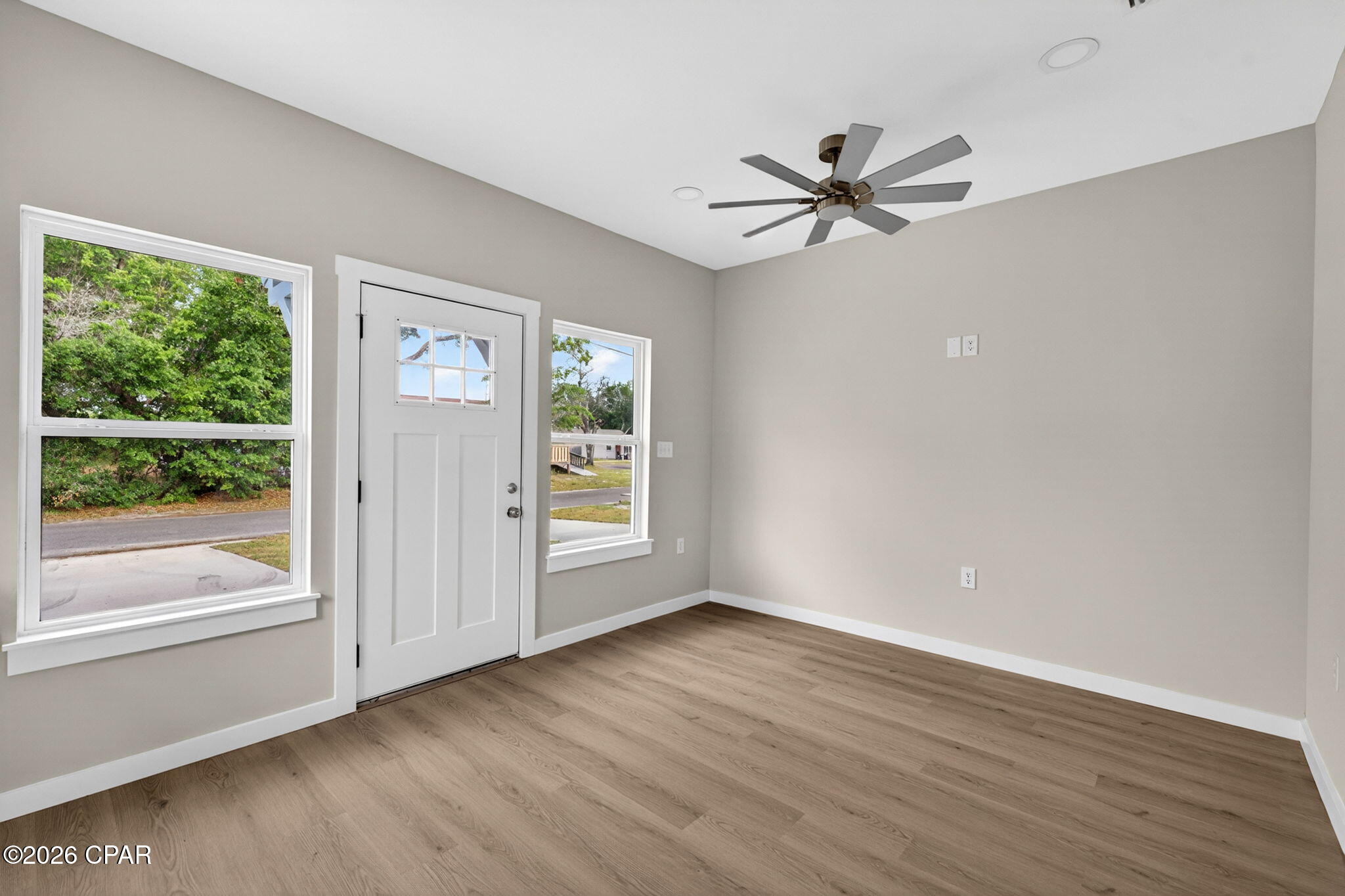 Image 11 For 812 Maple Avenue