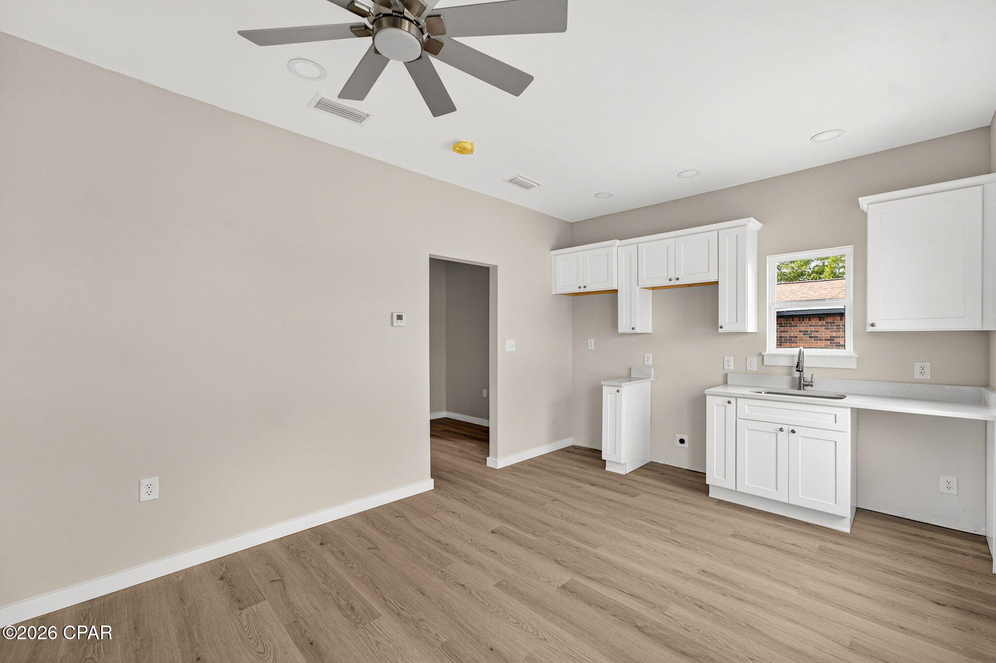 Image 7 For 812 Maple Avenue