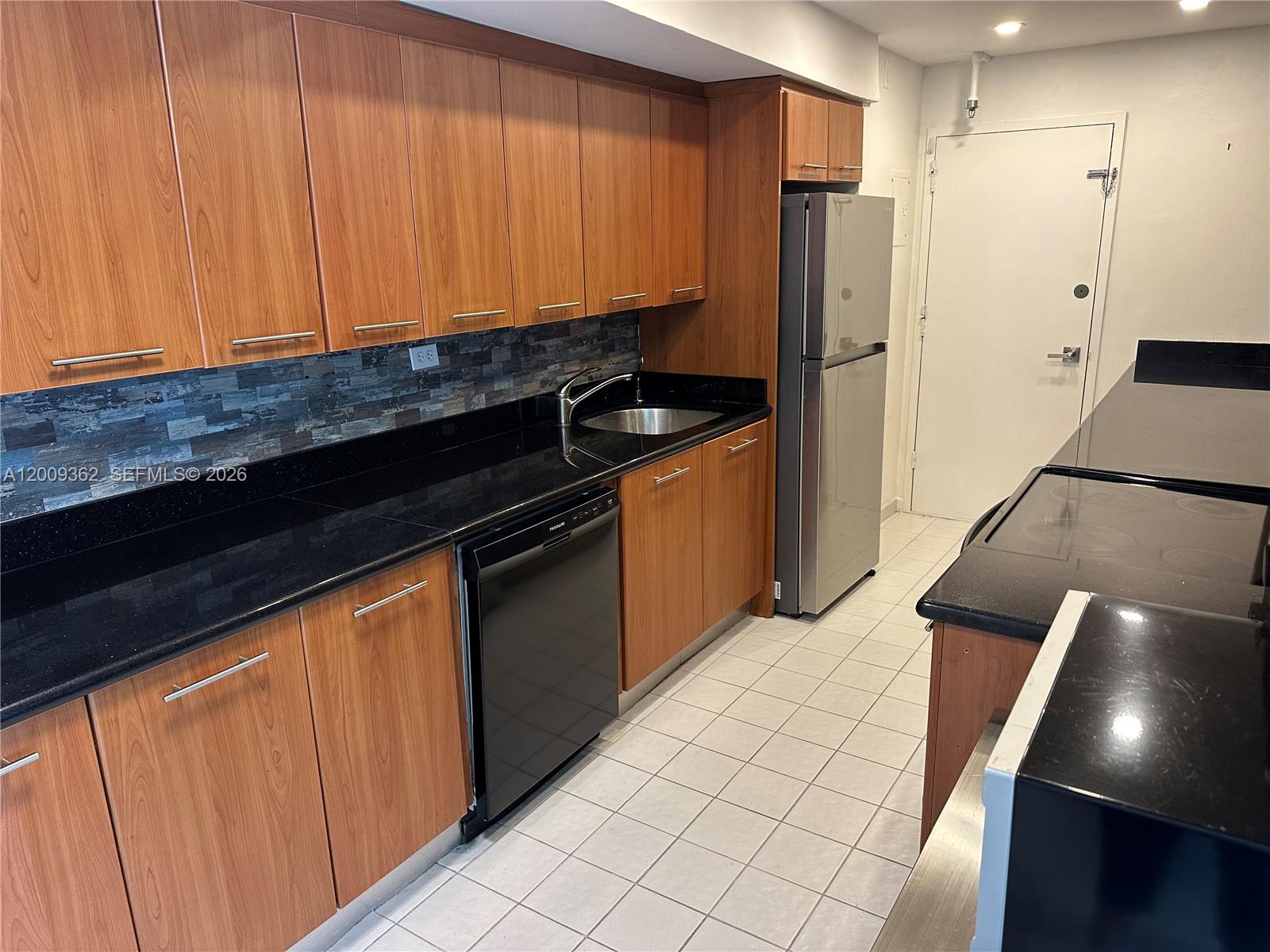 Property photo # 9