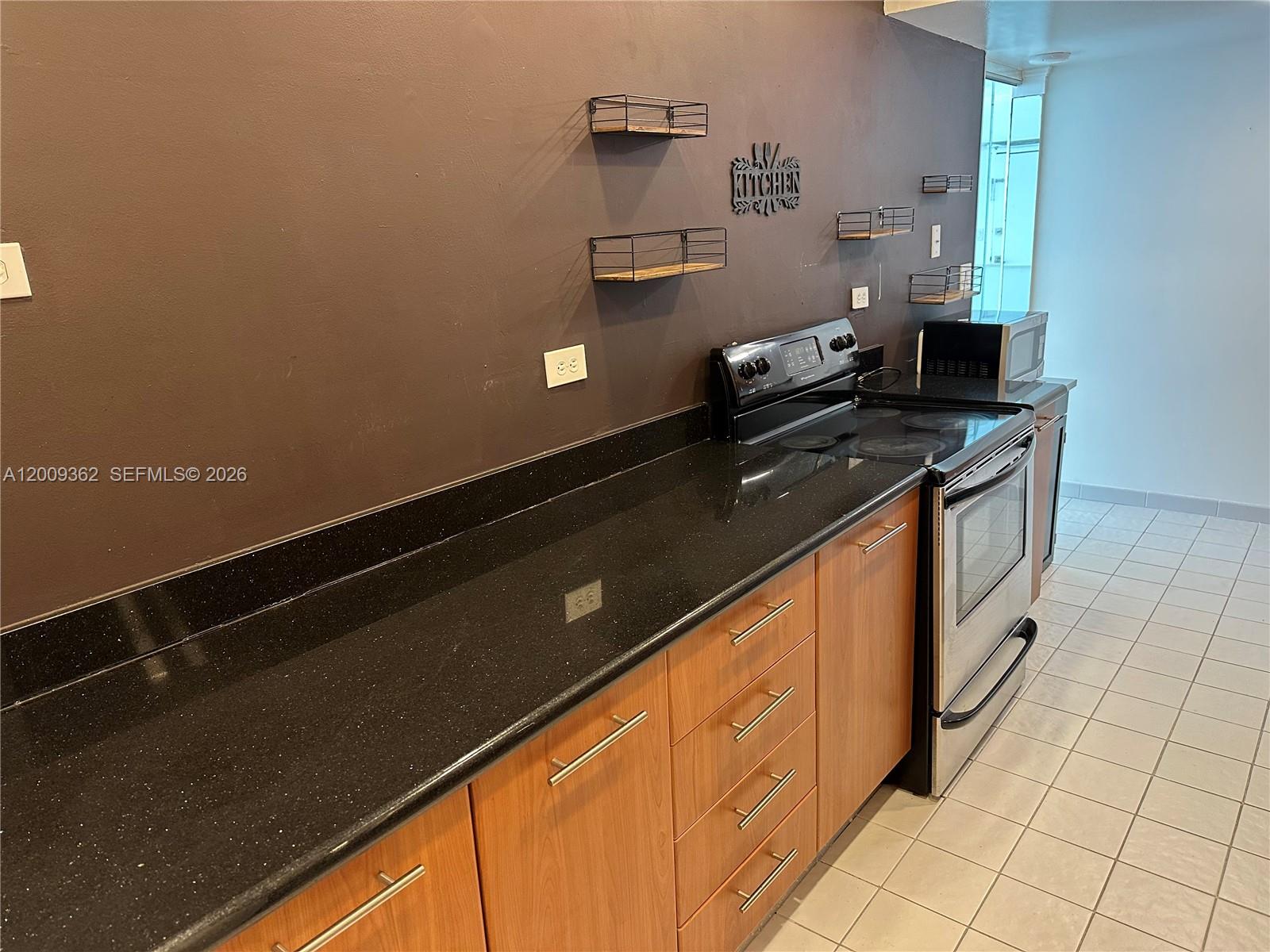 Property photo # 8