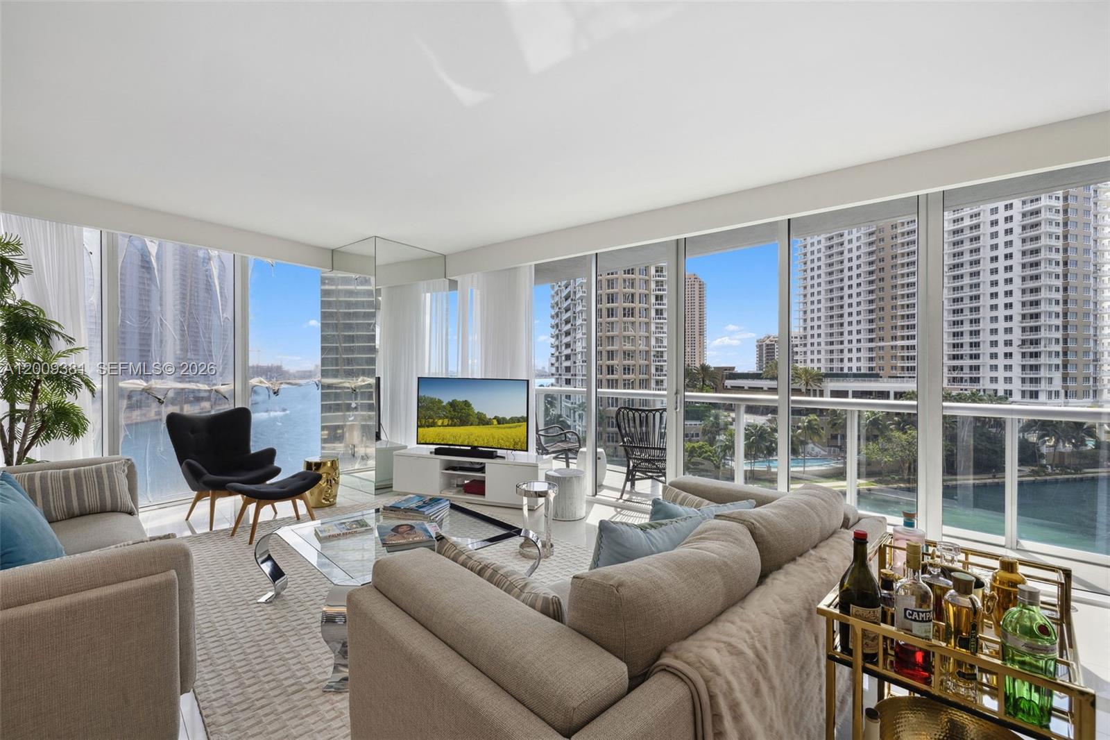 Iconbrickell Condo No 1