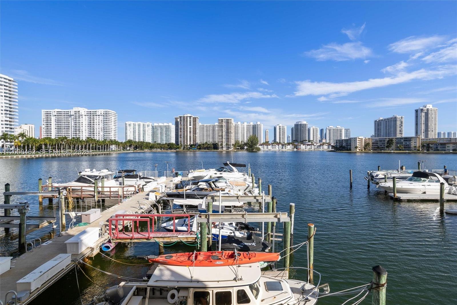 Del Prado Marina