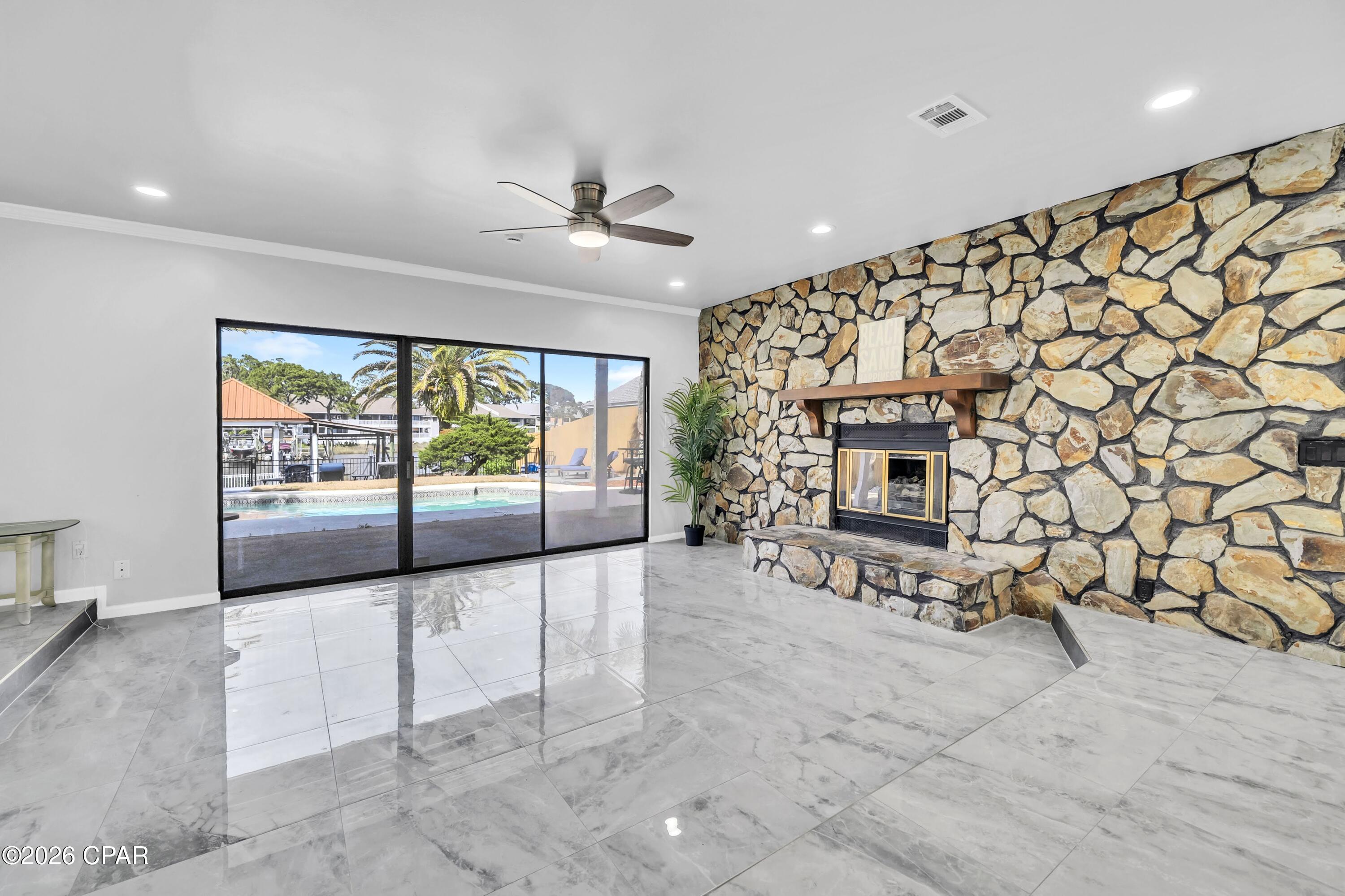 Image 14 For 8120 Lagoon Drive