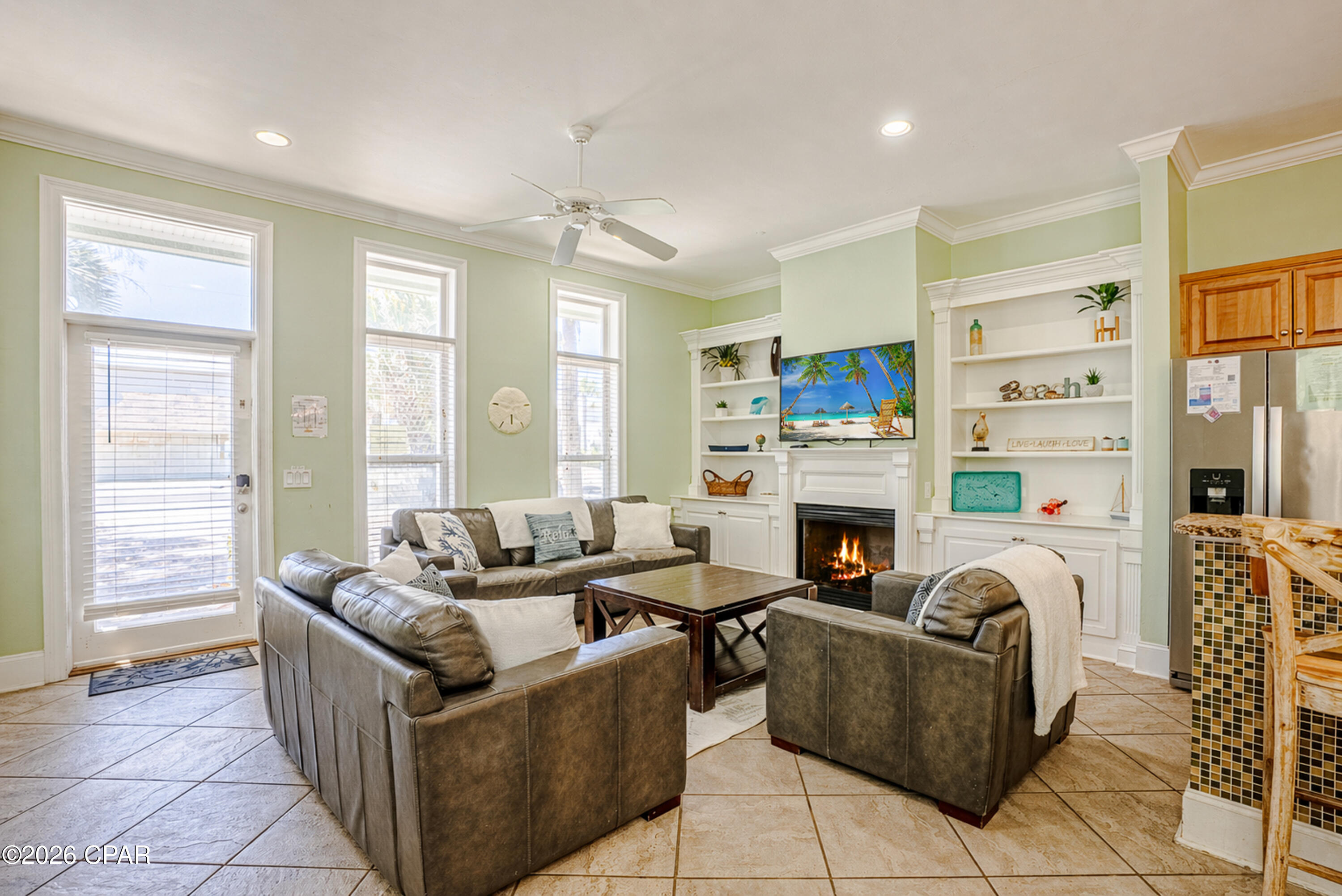 Listing photo id 12 for 5416 Gulf Drive