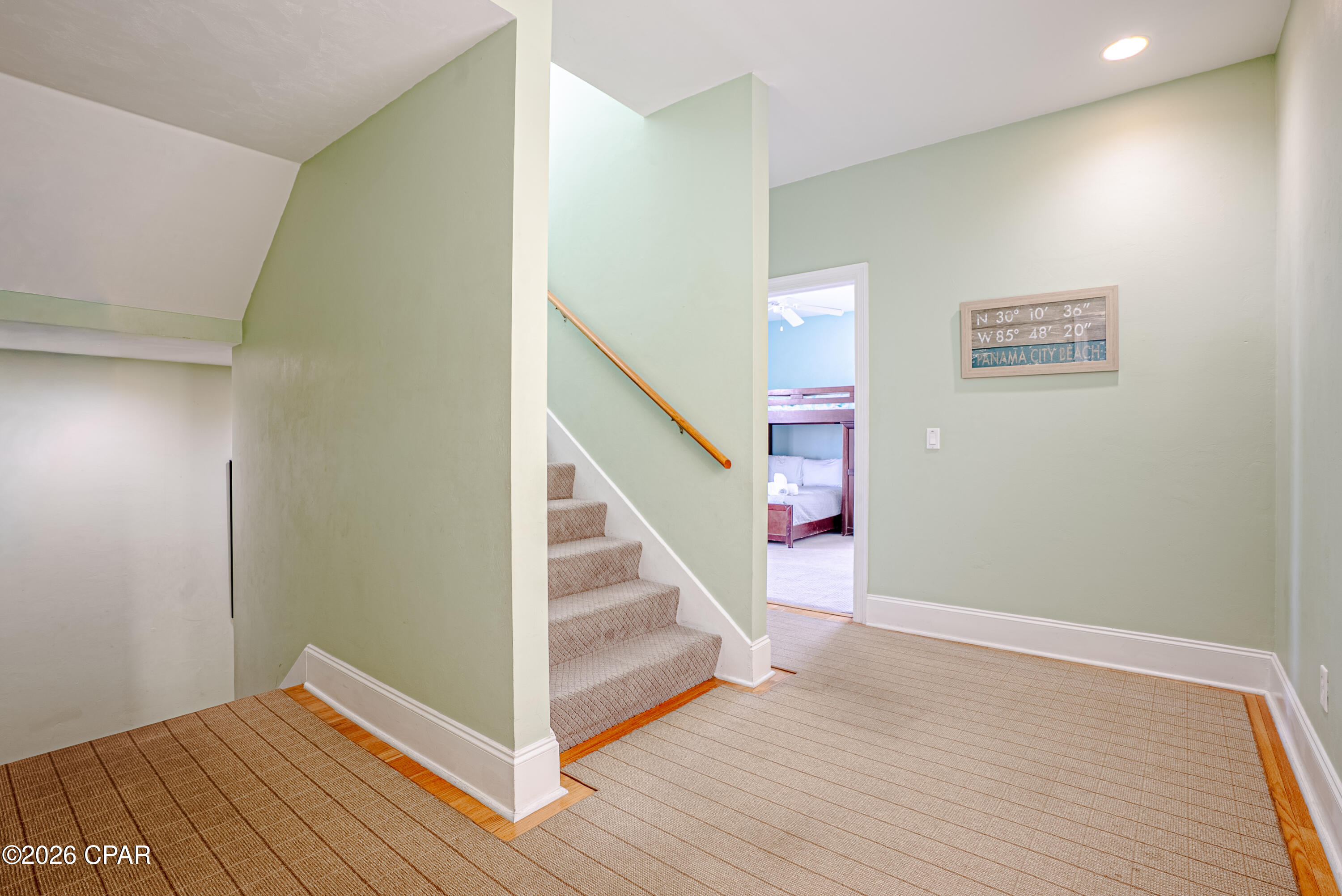 Listing photo id 30 for 5416 Gulf Drive