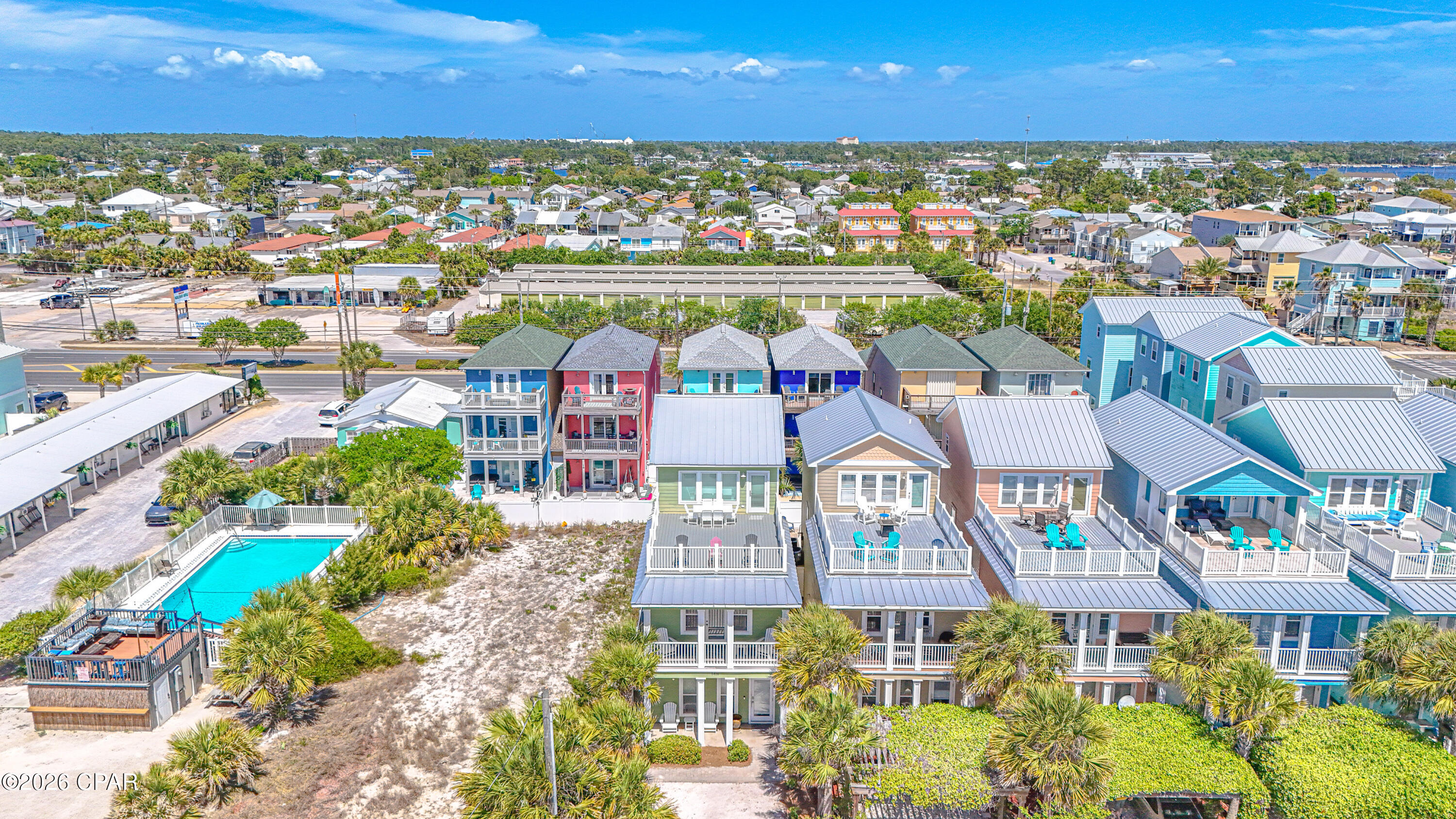 Listing photo id 51 for 5416 Gulf Drive
