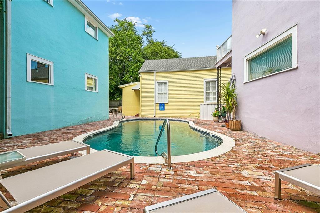 Homes for sale in New Orleans, LA | 1112 General Taylor Street, New Orleans, LA 70115 | Houzeo