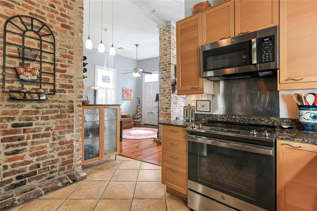 Homes for sale in New Orleans, LA | 1112 General Taylor St, New Orleans, LA 70115