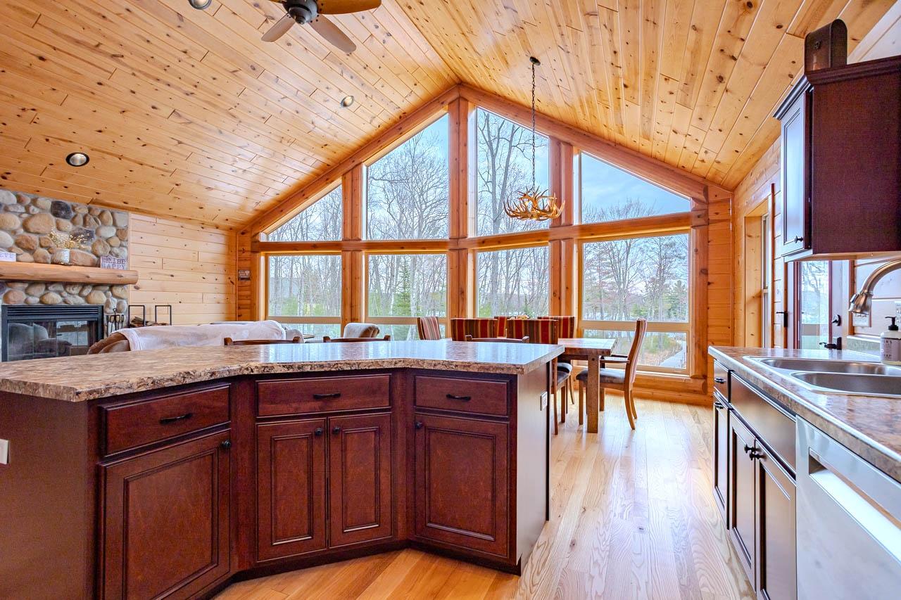 Lake Thompson Property 4387 Double Oaks Tr Photo 16