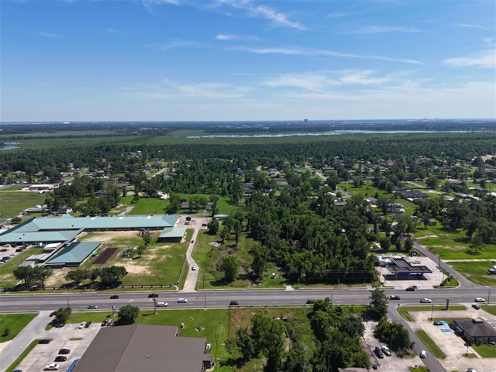 615 Sam Houston Jones Parkway