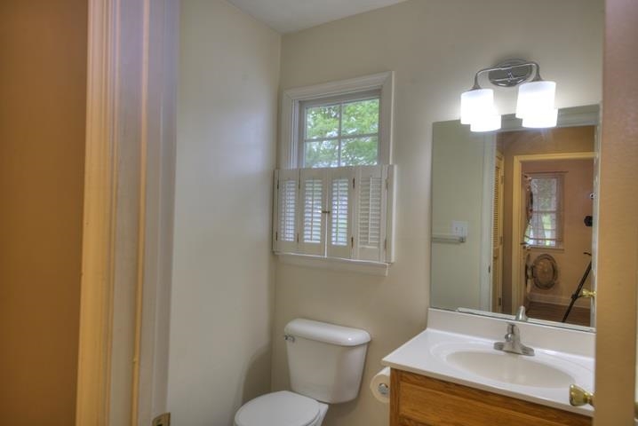 152 Nottingham Ln