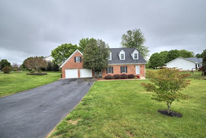 152 Nottingham Ln