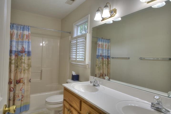 152 Nottingham Ln