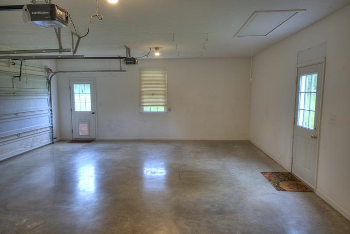152 Nottingham Ln