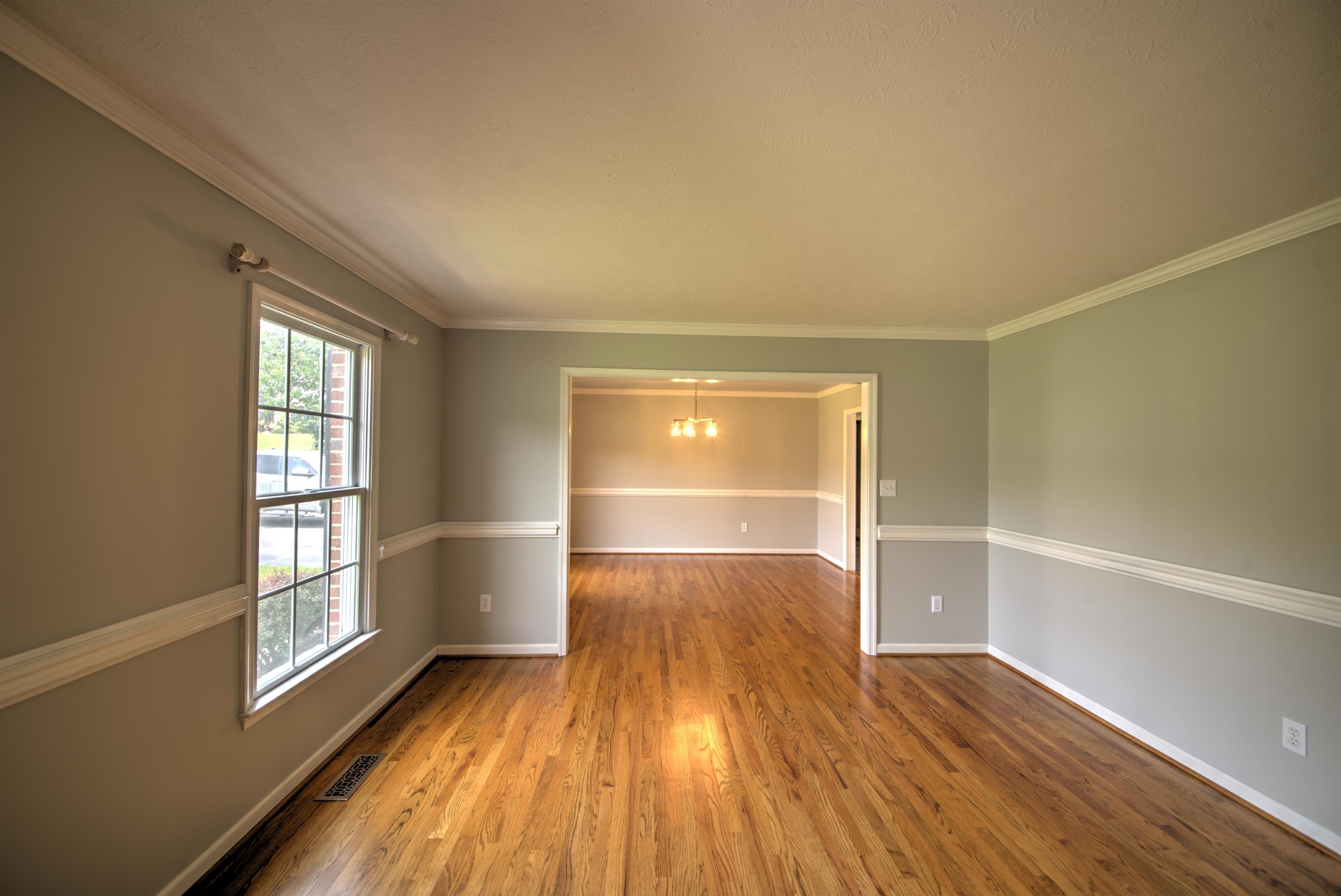 152 Nottingham Ln