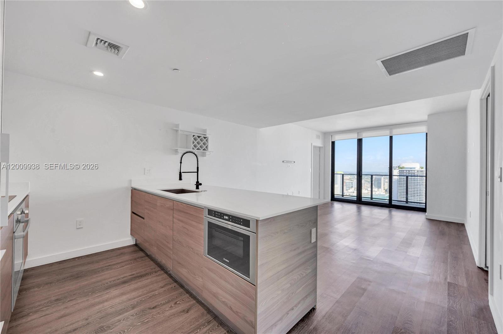 Condo for Sale in Miami, FL