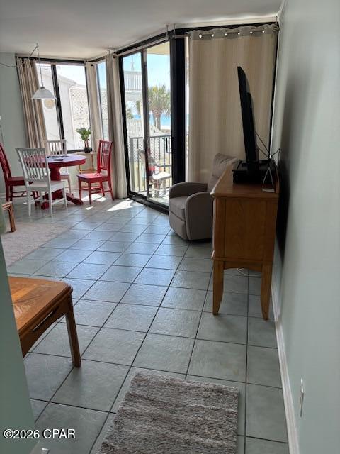 Image 7 For 9850 Thomas Drive 202e