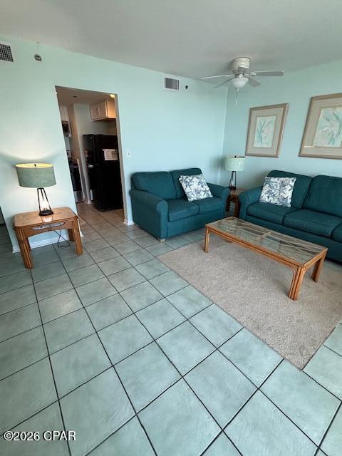Image 8 For 9850 Thomas Drive 202e