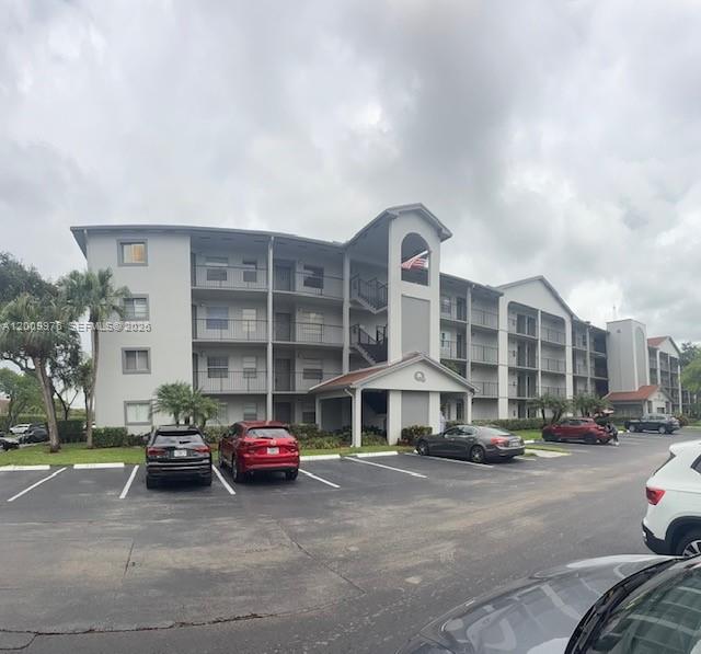 Cambridge At Century Vill