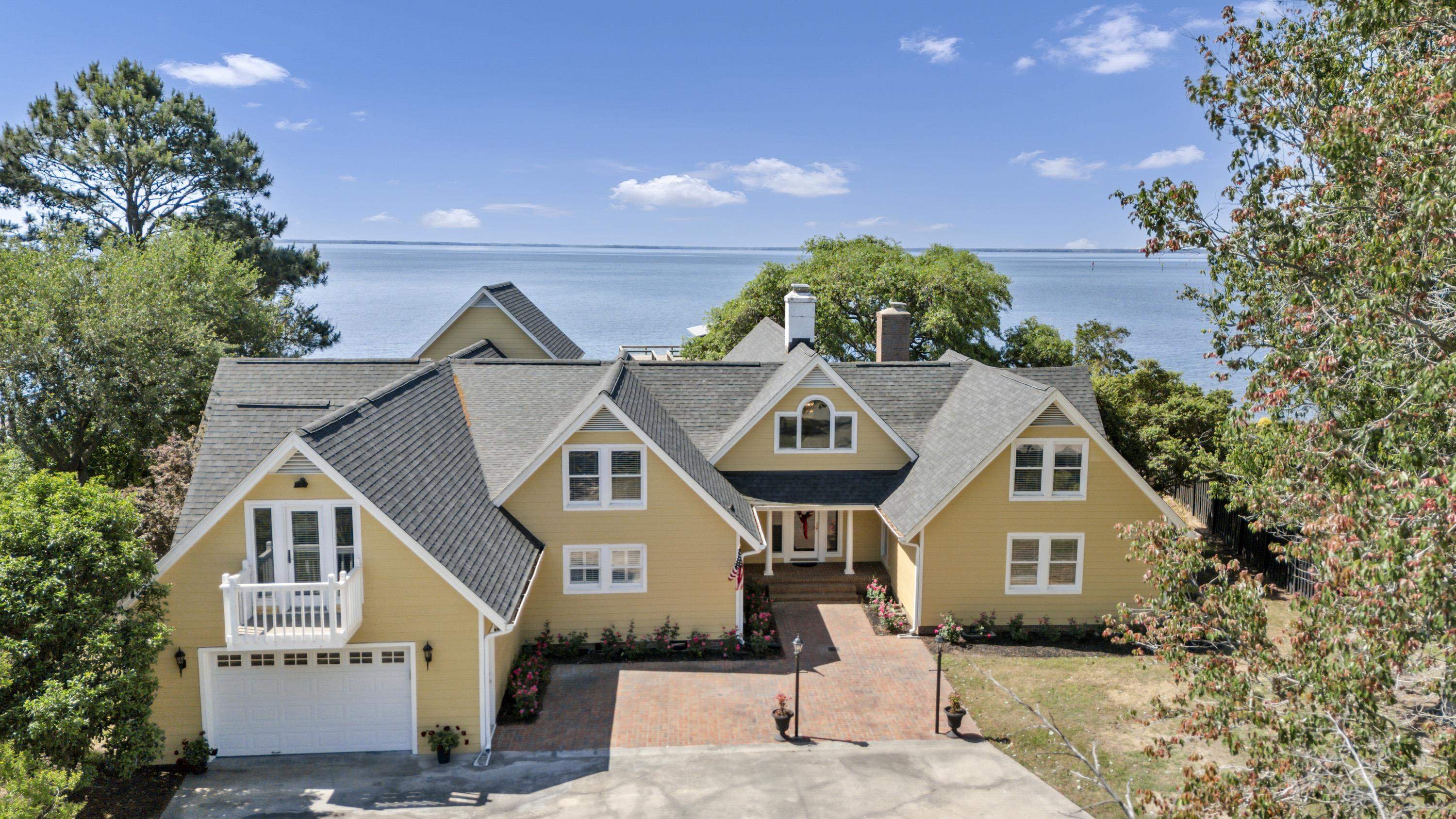 1064 Perch Dr Manning, SC 29102