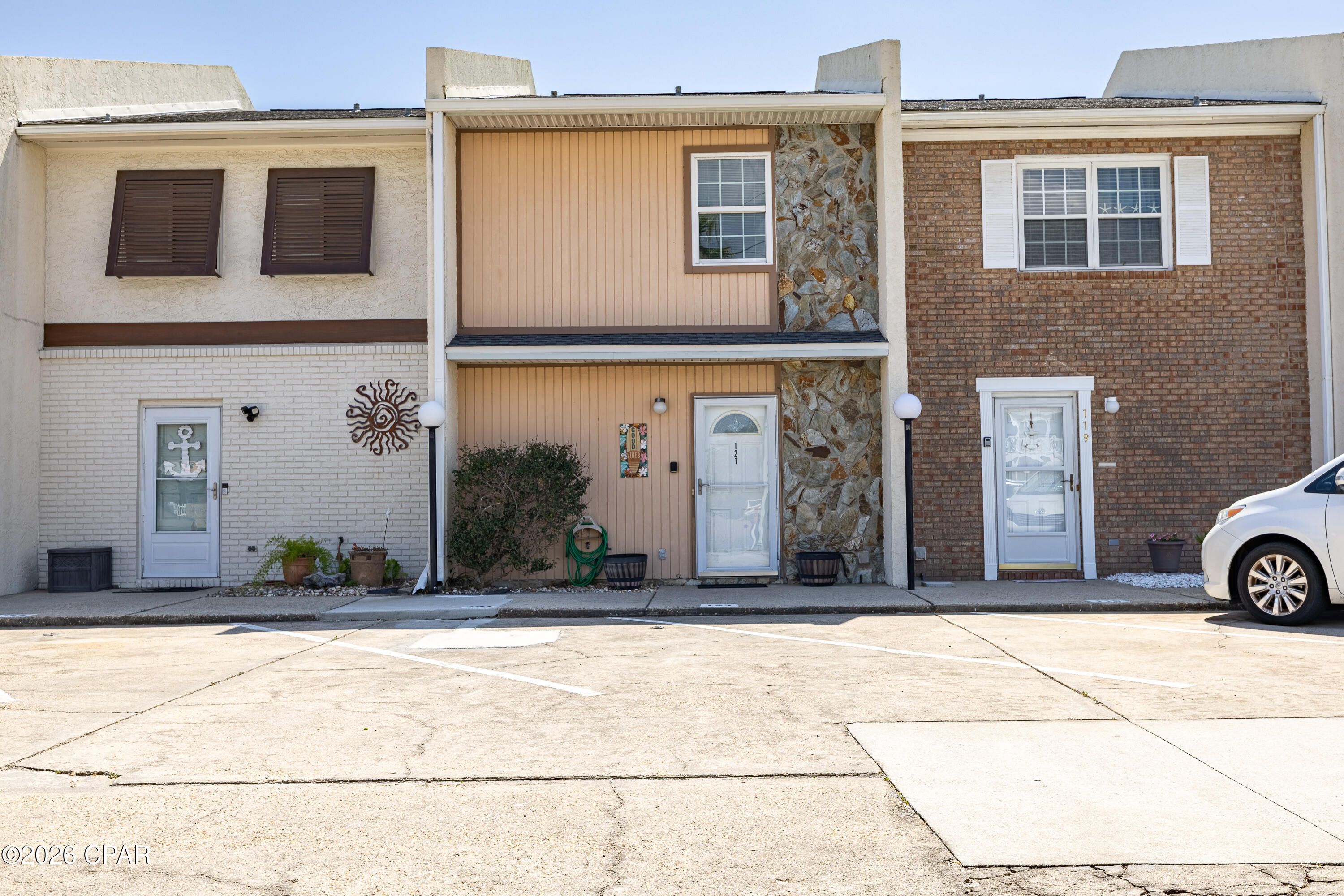 Image 106 For 6215 Thomas Drive 121
