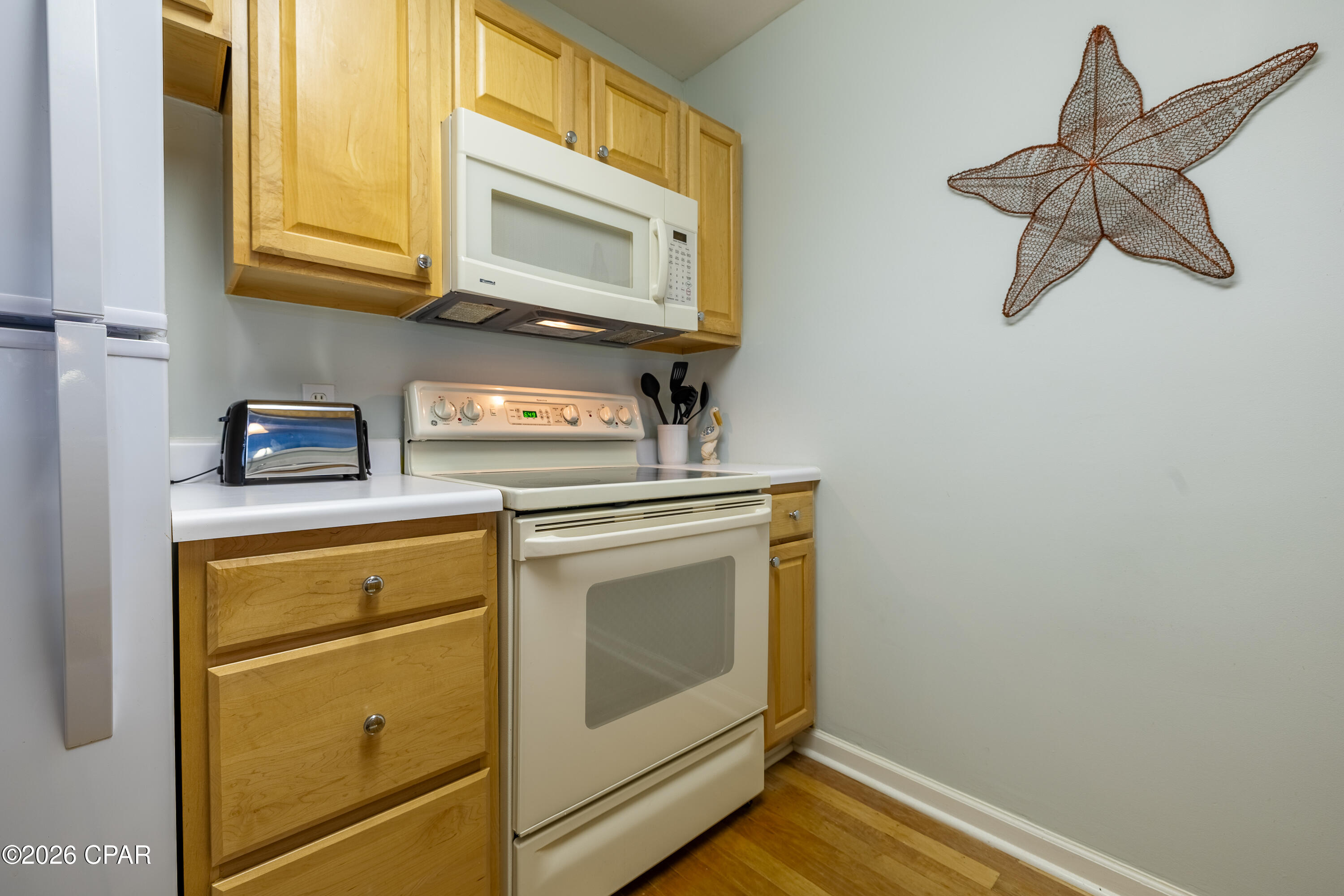 Image 17 For 6215 Thomas Drive 121