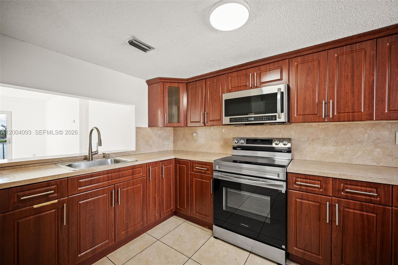 Homes for sale in Hialeah Gardens, FL | 9915 W Okeechobee Rd, Hialeah Gardens, FL 33016