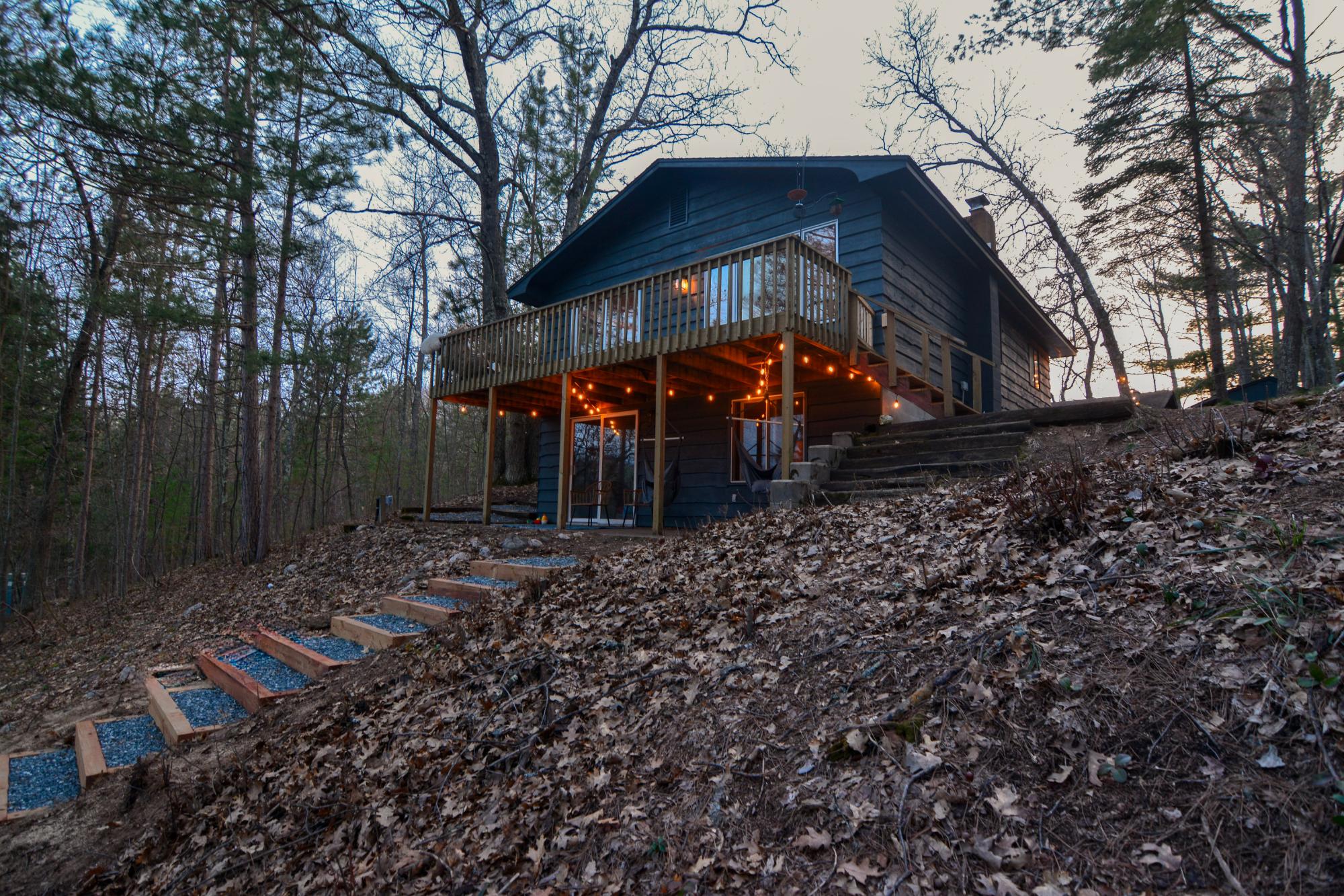 Undocumented Lake house picture
