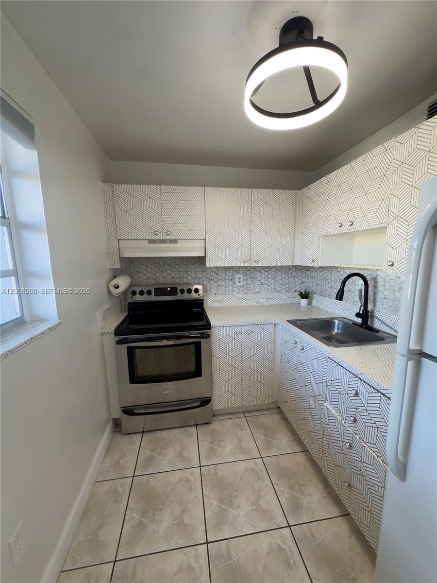 Property photo # 6