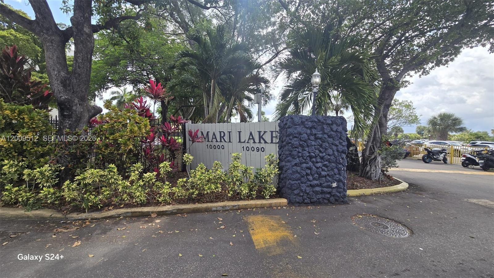 Samari Lake East Condo
