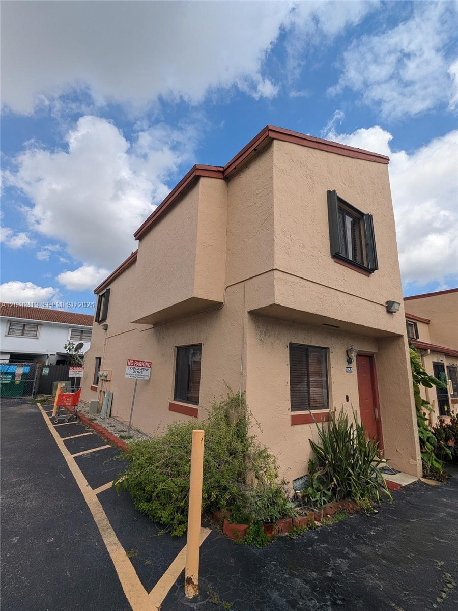 Villas Of Westland Condo