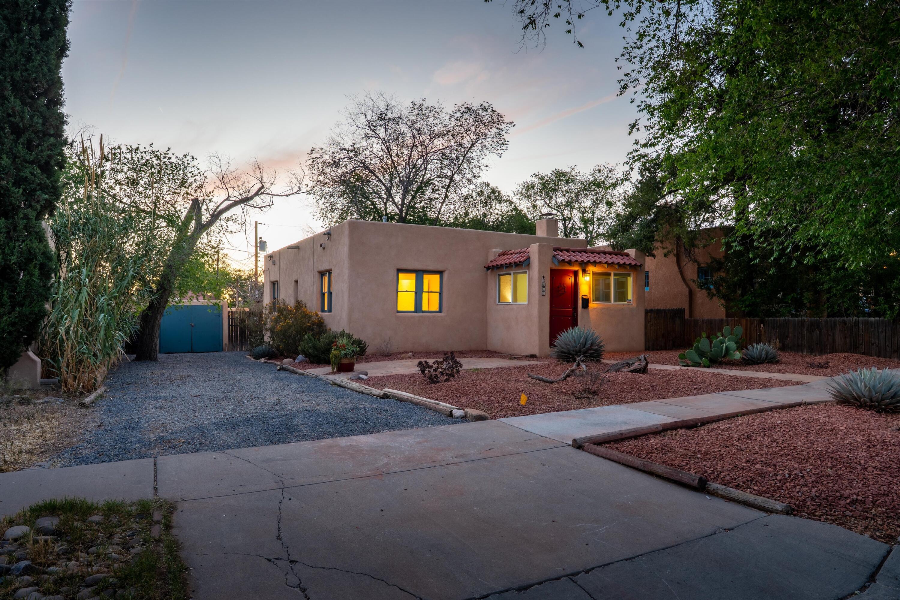 Homes for sale in Albuquerque, NM | 217 Amherst Dr Ne, Albuquerque, NM 87106 | MLS# 1102576