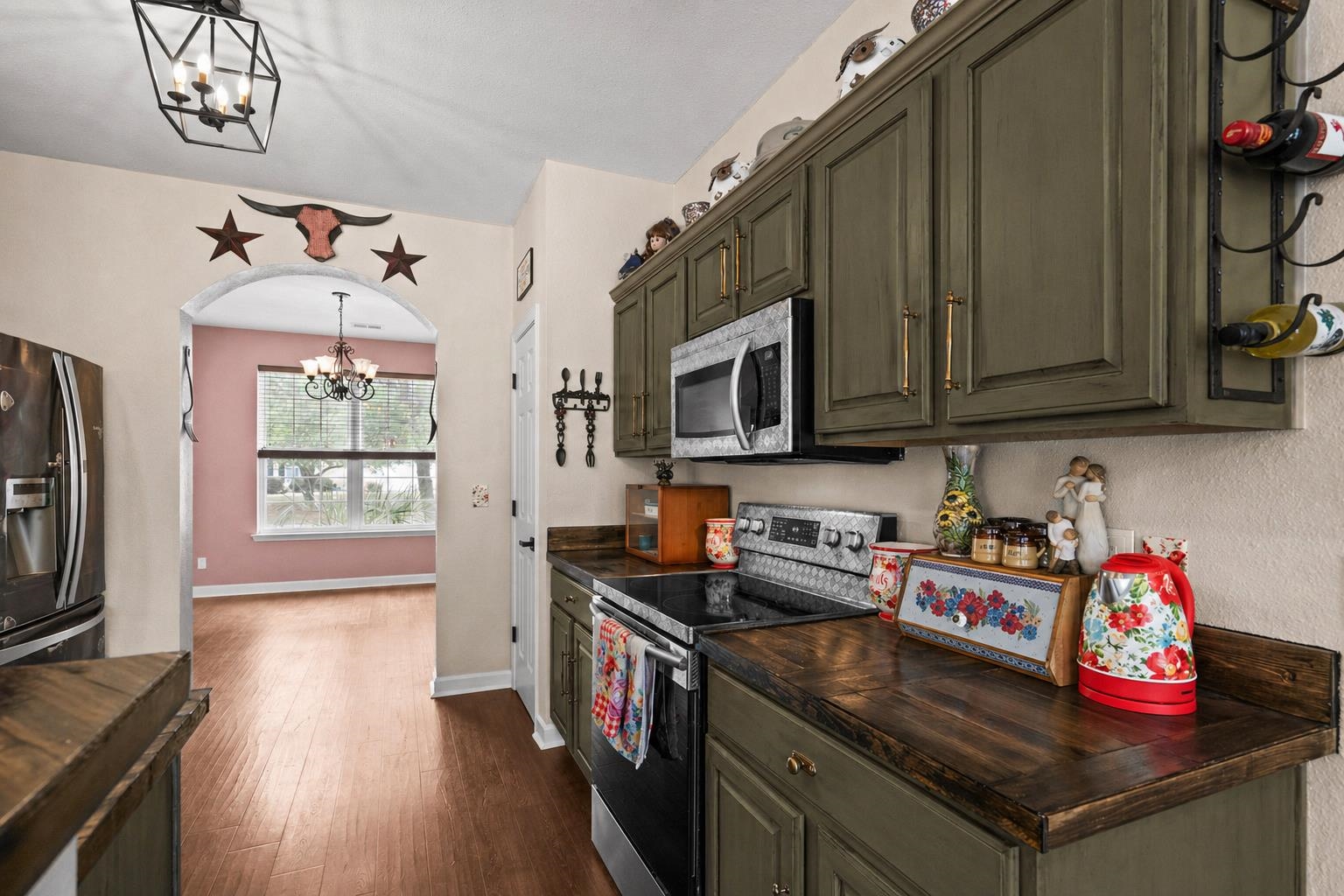 2611100 | Photo 10