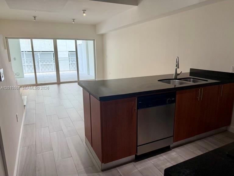 Brickell Roads Atriums Co
