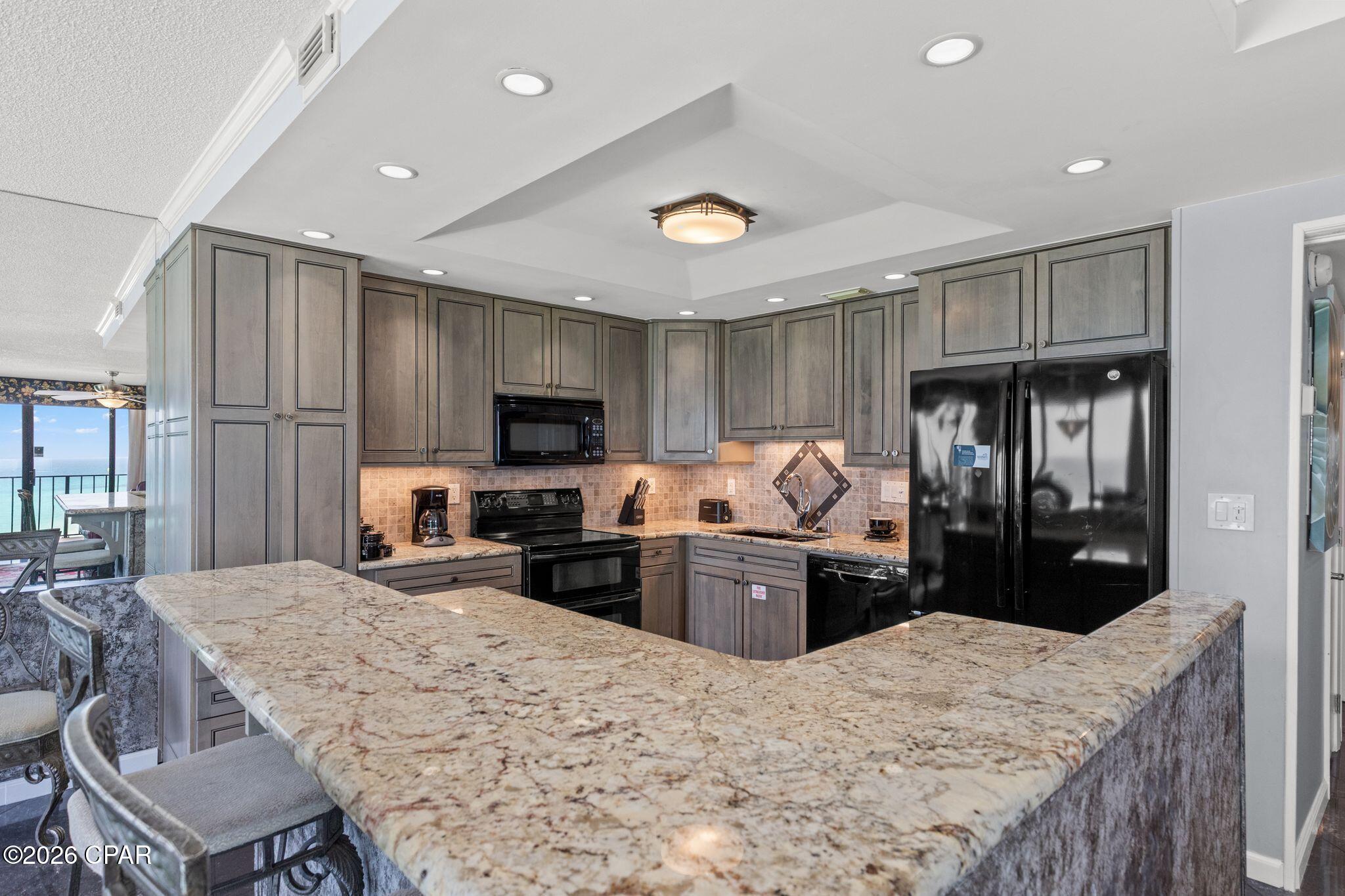 Listing photo id 5 for 11619 Front Beach Road 901