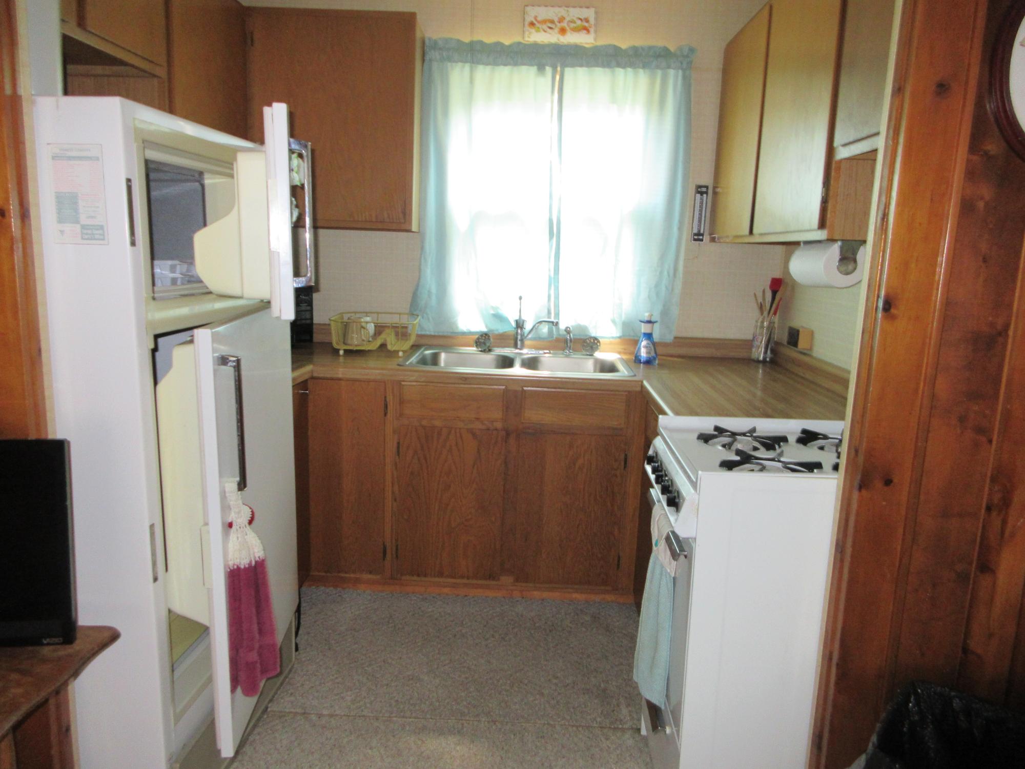 Metonga Lake Property 4343 Lakeview St E Photo 7