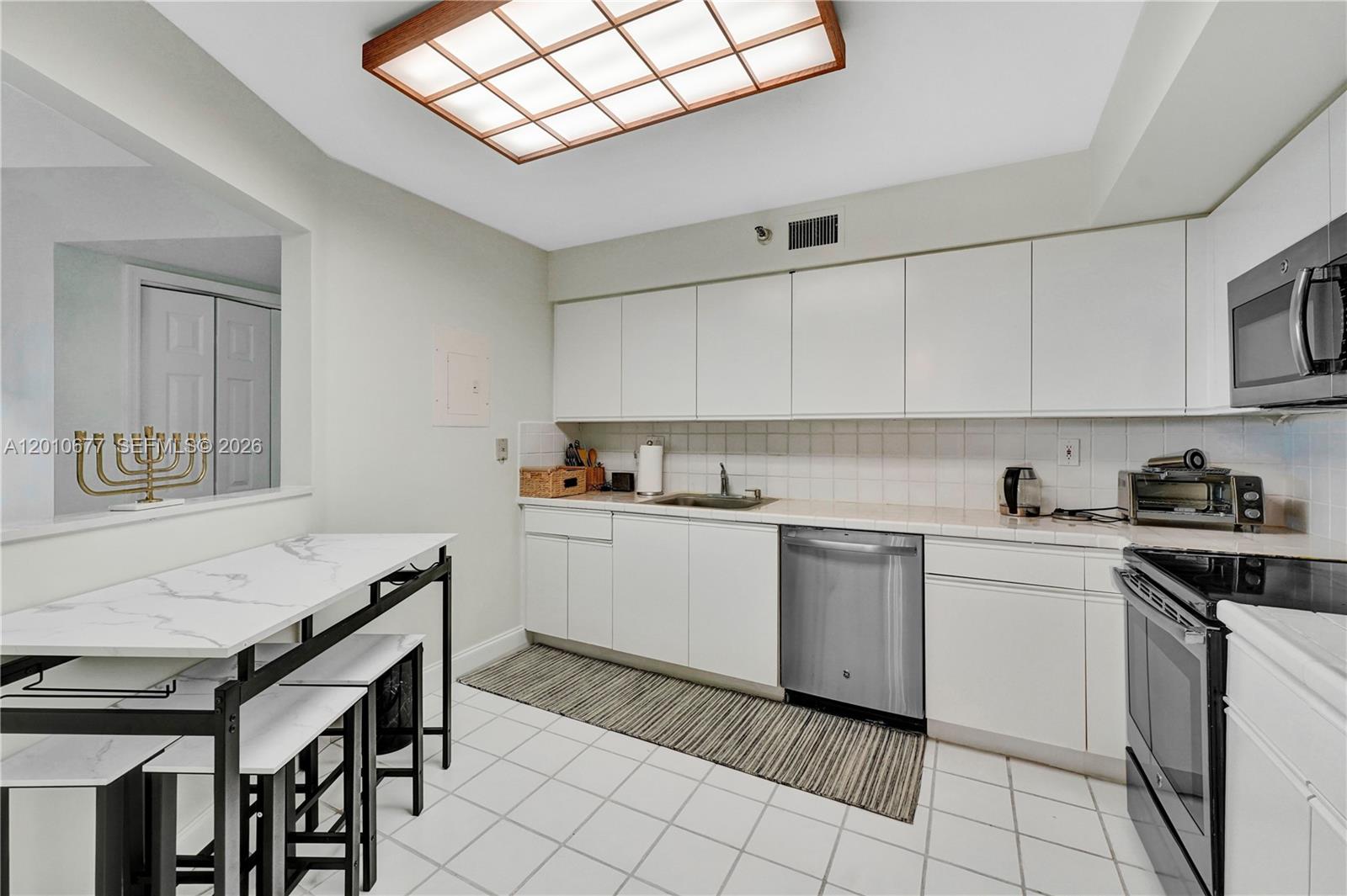 Property photo # 9
