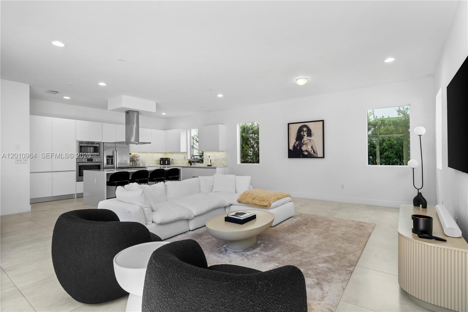 Property photo # 2