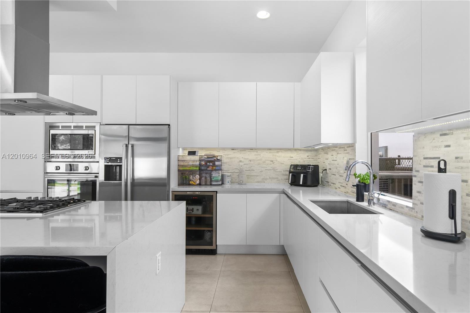 Property photo # 3