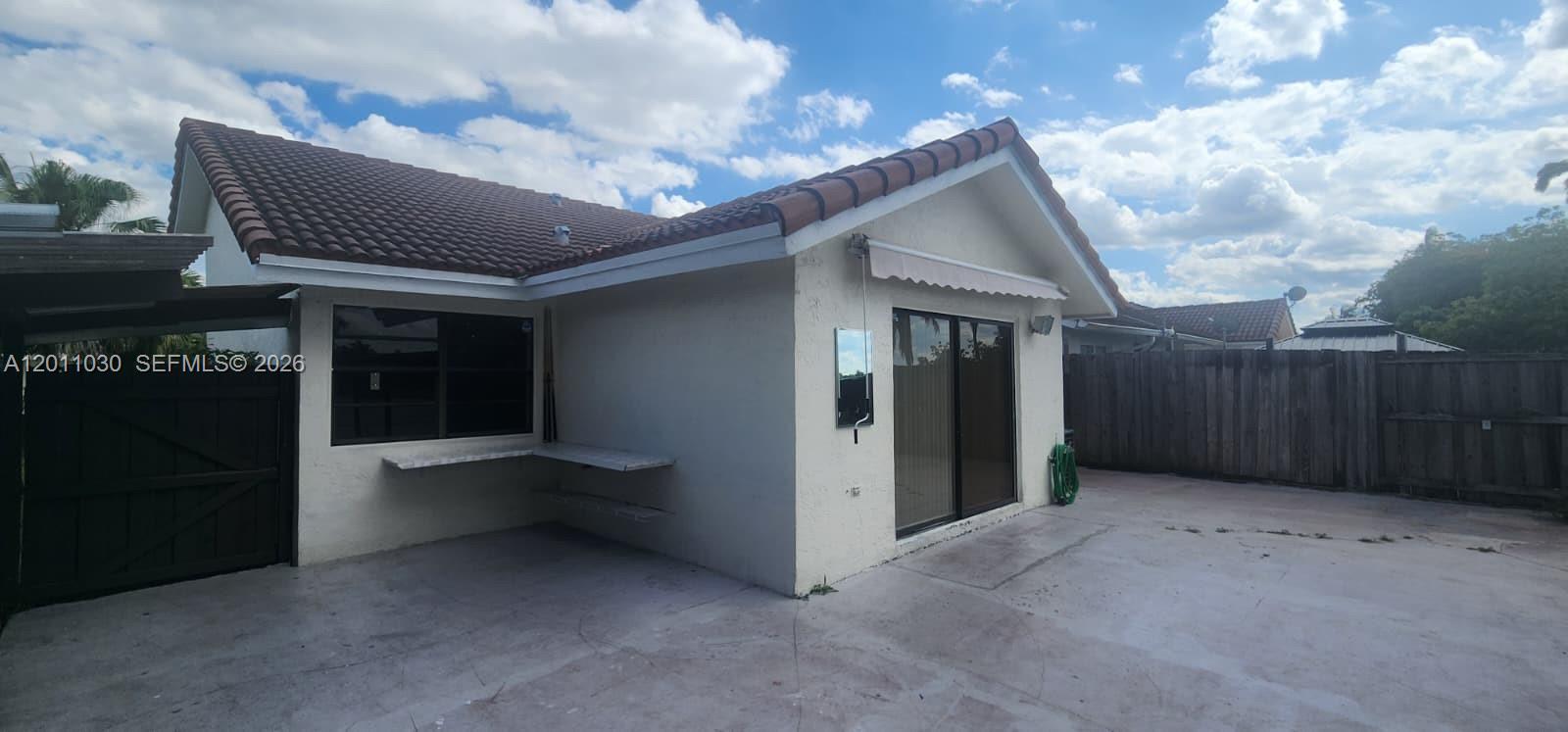Property photo # 9