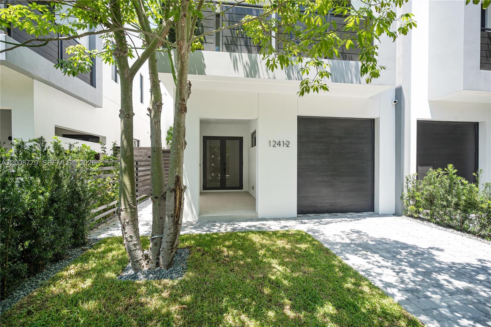 Property photo # 0