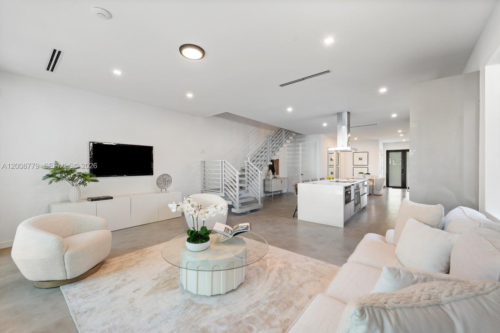 Property photo # 2