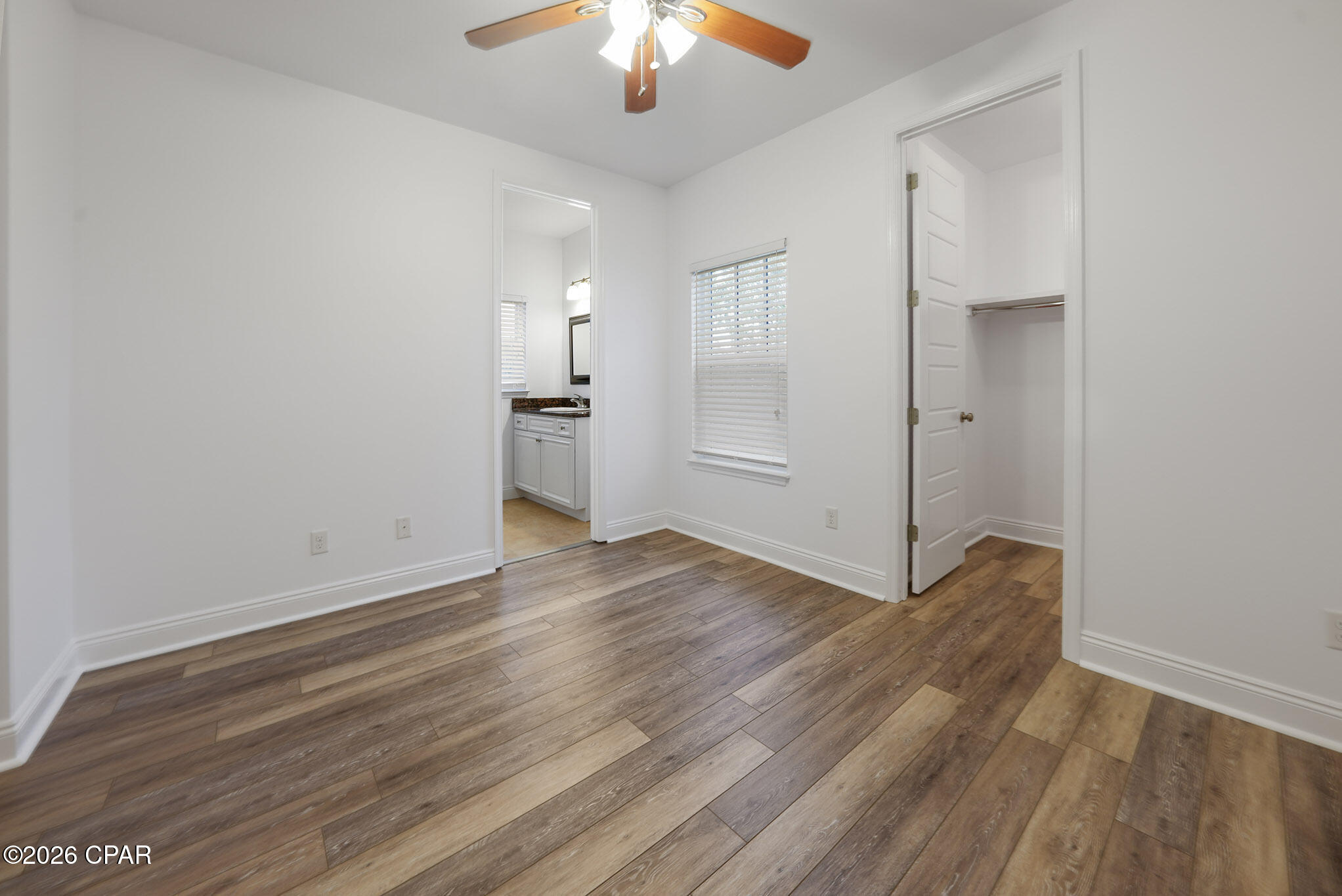 Image 39 For 300 Coconut Grove Court