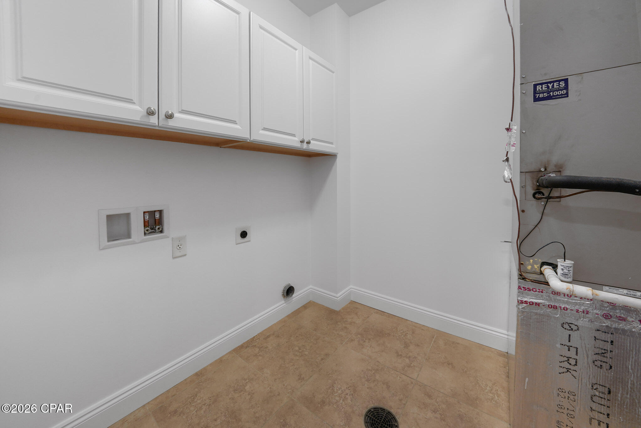 Image 42 For 300 Coconut Grove Court