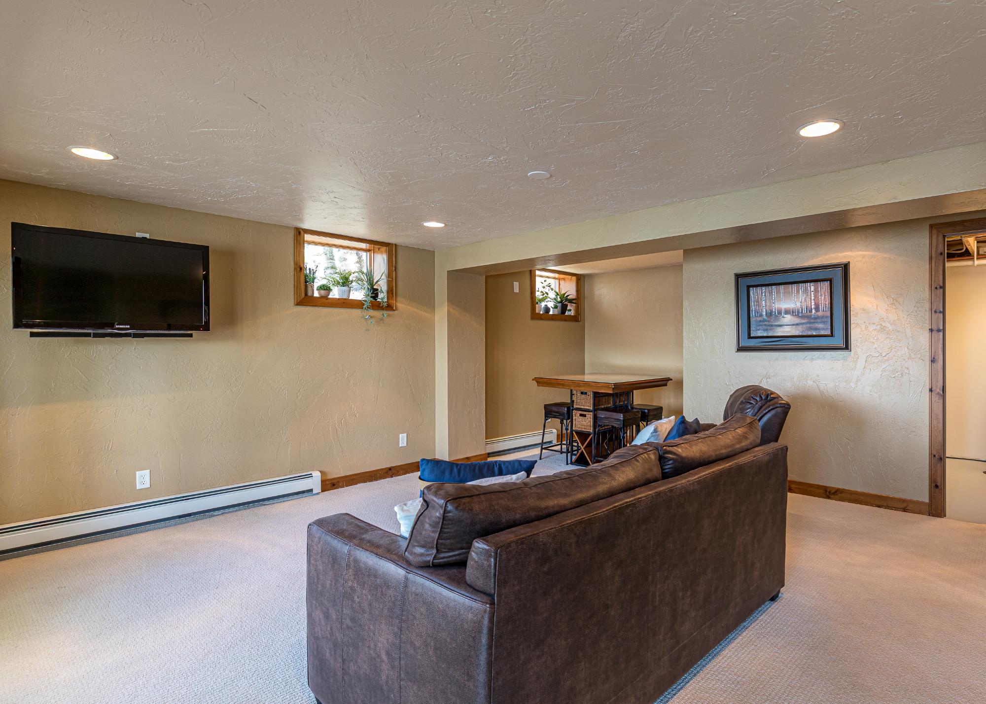 Little Crawling Stone Property 1548 Silver Beach Dr Photo 17