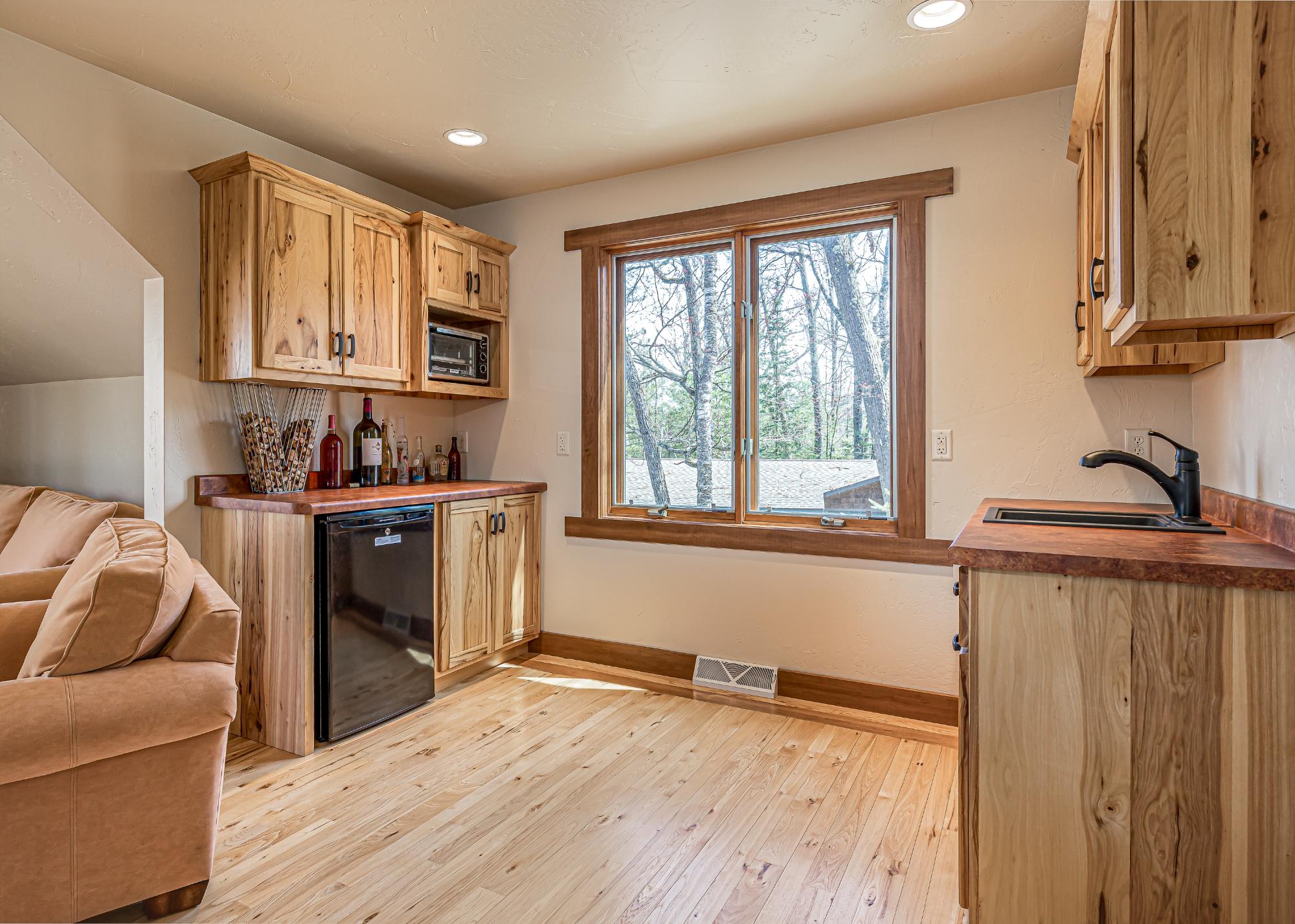 Little Crawling Stone Property 1548 Silver Beach Dr Photo 20