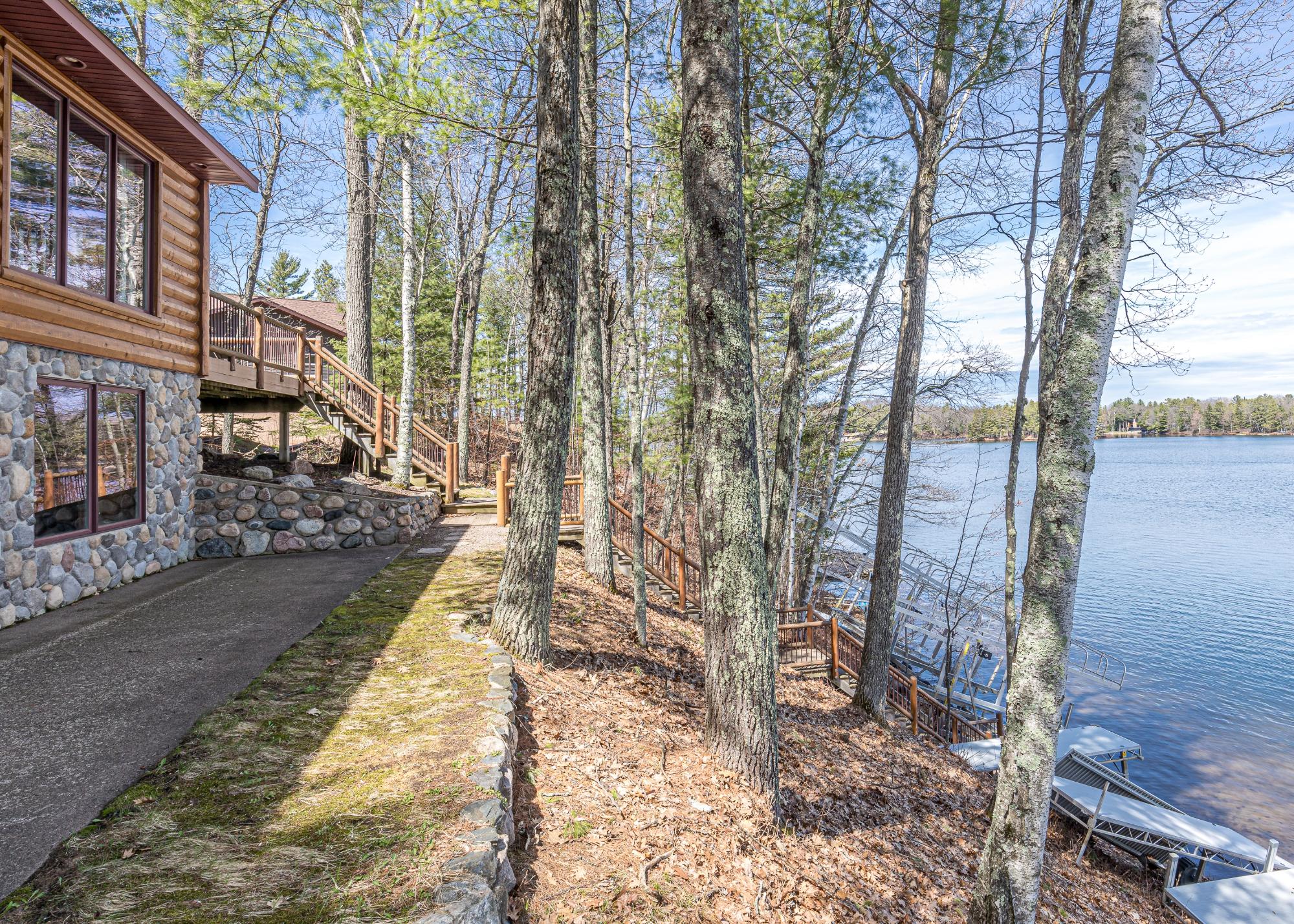 Little Crawling Stone Property 1548 Silver Beach Dr Photo 24