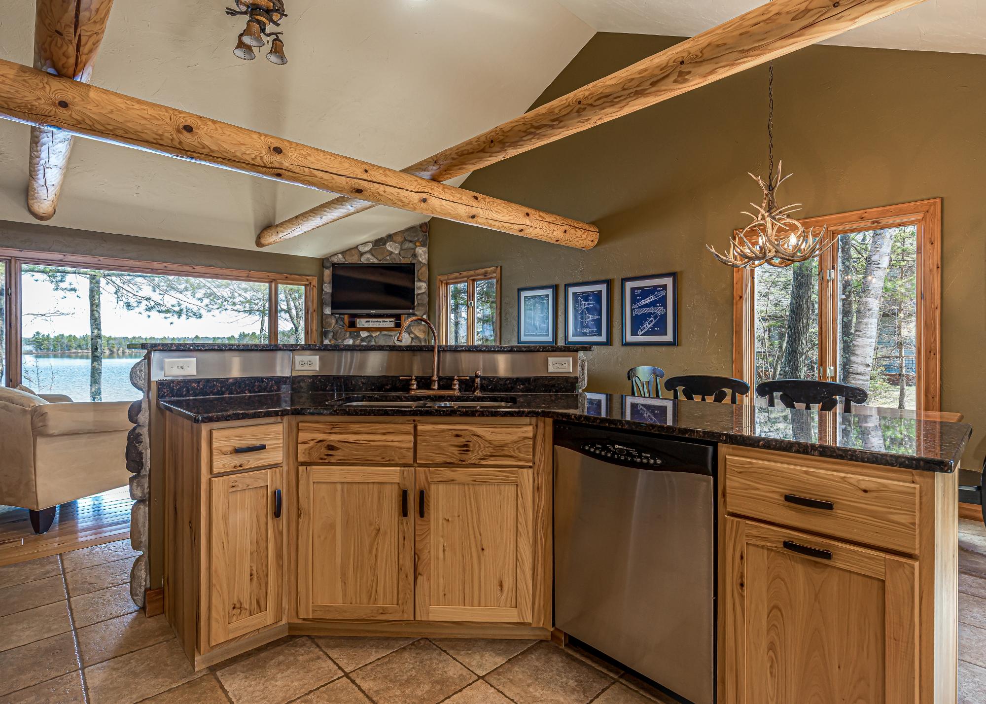 Little Crawling Stone Property 1548 Silver Beach Dr Photo 6