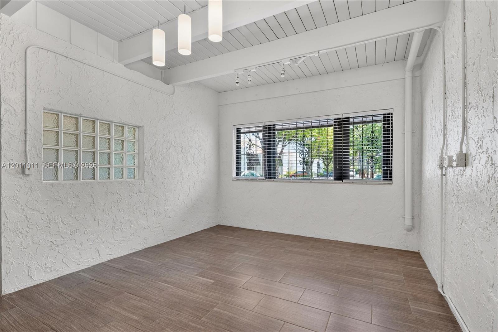 Property photo # 8